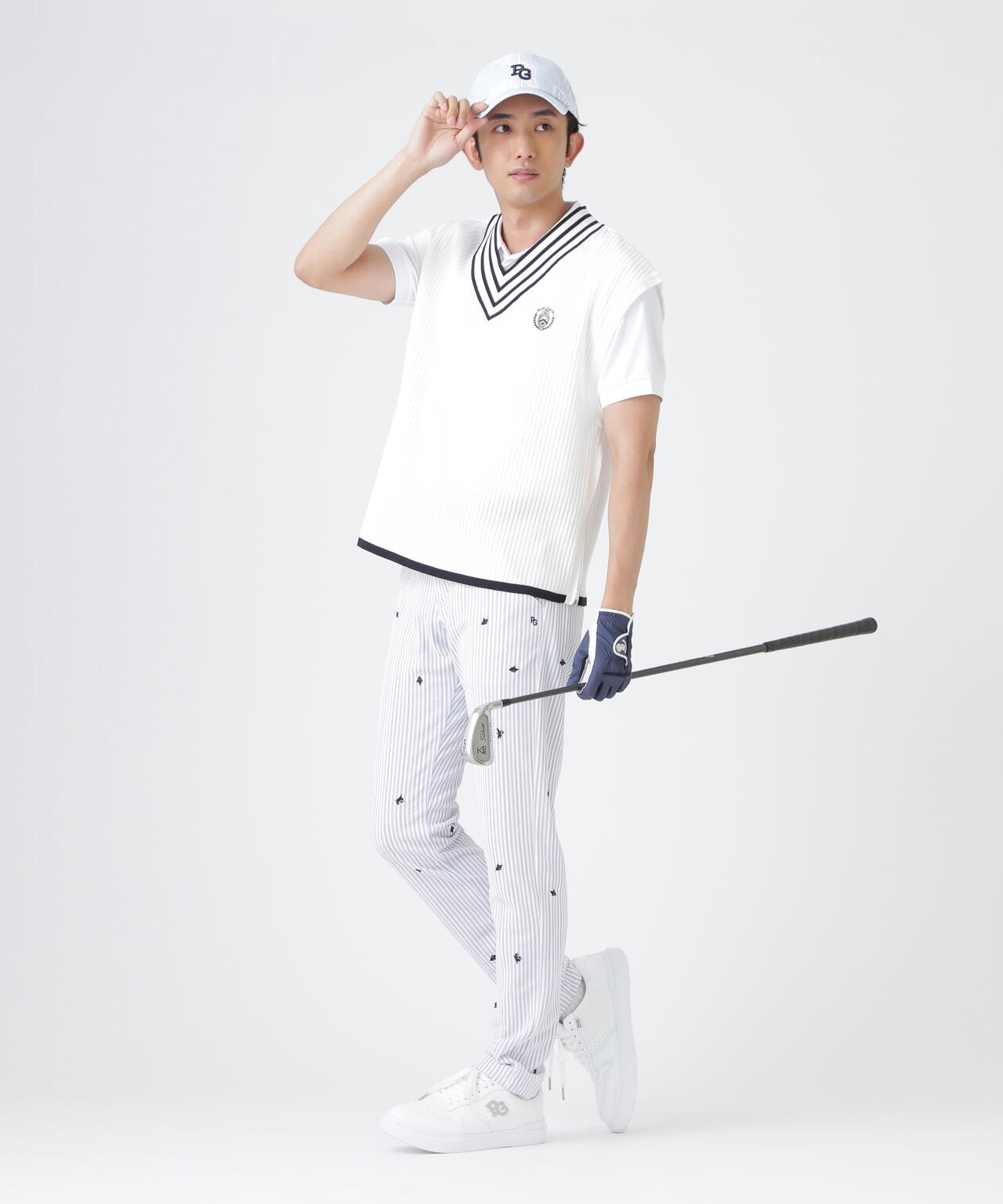 H:182cm/C:93/W:77/H:91 着用サイズ：5