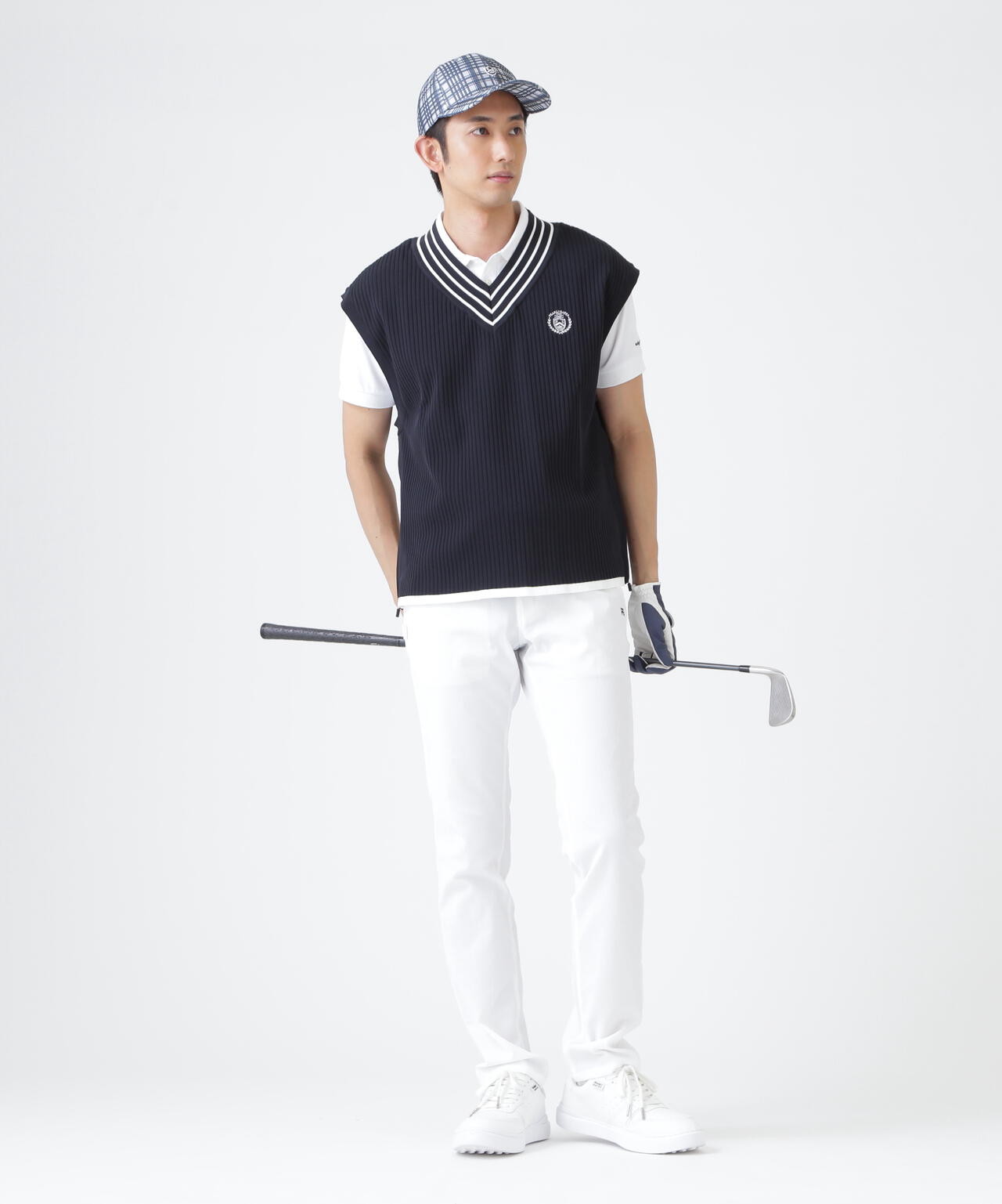 H:182cm/C:93/W:77/H:91 着用サイズ：5