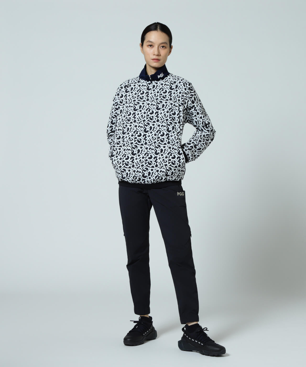 【PGG】【直営店舗&公式オンライン限定】Nyストレッチリップストップ×エプシロン ＜ロゴ総柄＞ (LADIES)