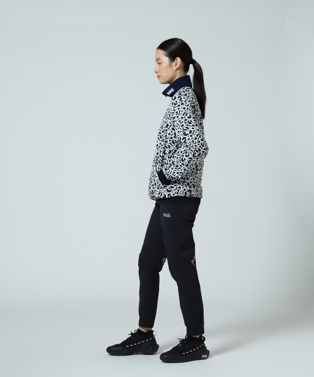 【PGG】【直営店舗&公式オンライン限定】Nyストレッチリップストップ×エプシロン ＜ロゴ総柄＞ (LADIES)