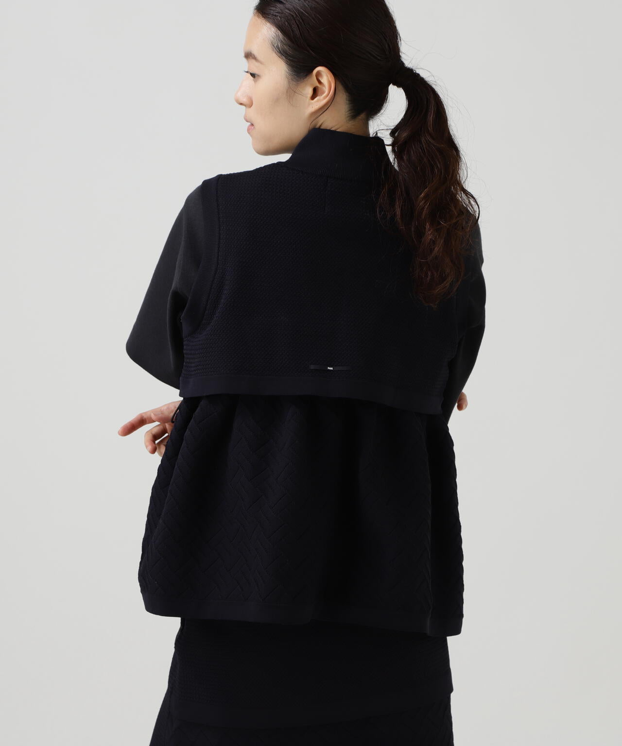 165cm/B:77cm/W:57cm/H:79cm 着用サイズ：1