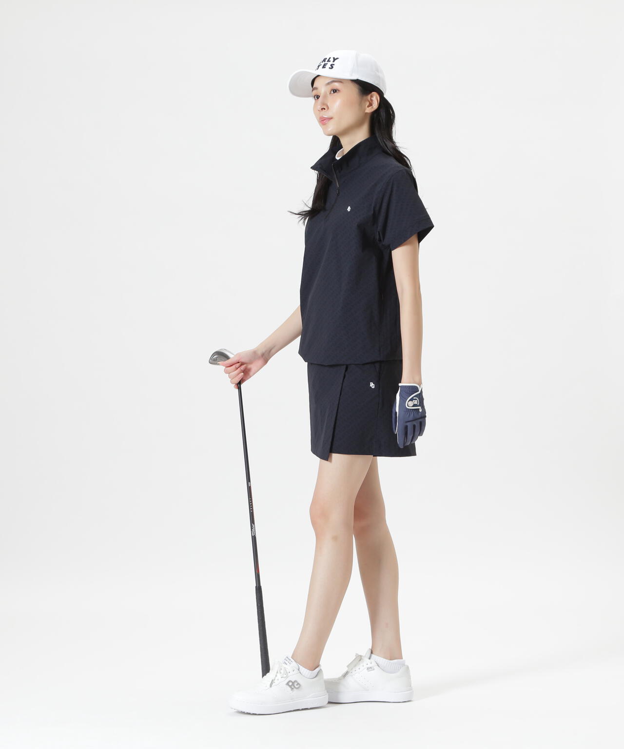 ナイロンストレッチKAZEショートパンツ ＜ロゴ総柄＞