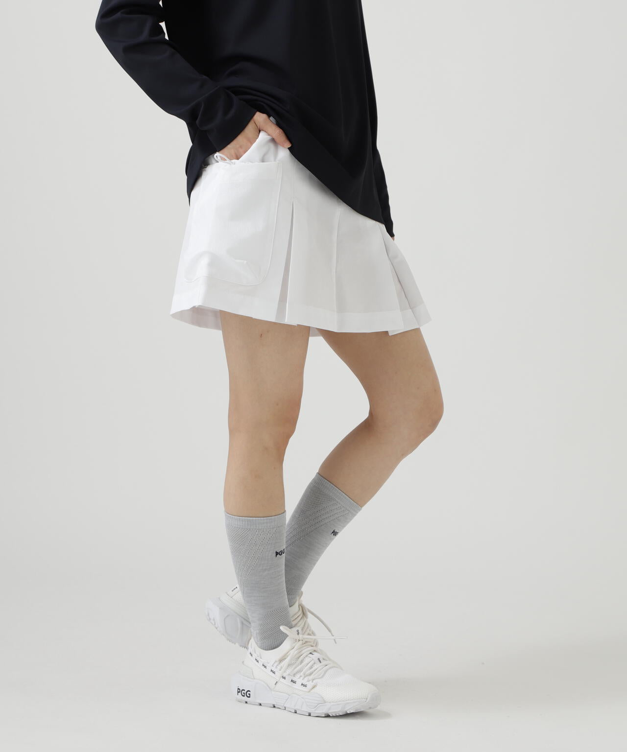 165cm/B:77cm/W:57cm/H:79cm 着用サイズ：1