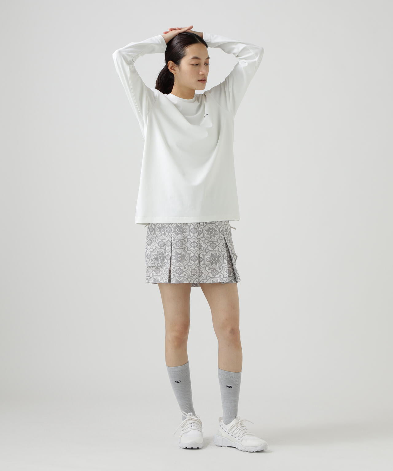 165cm/B:77cm/W:57cm/H:79cm 着用サイズ：1