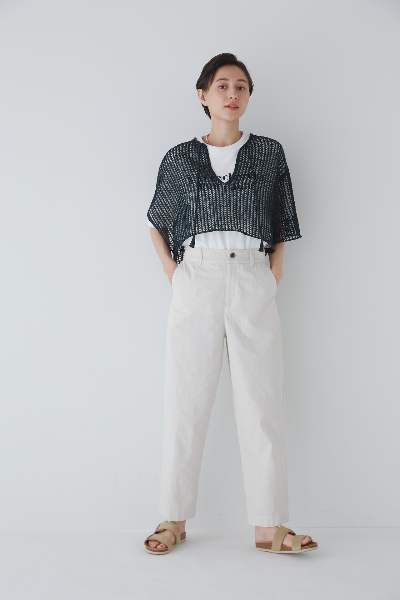 アシンメトリースリーブポンチョ