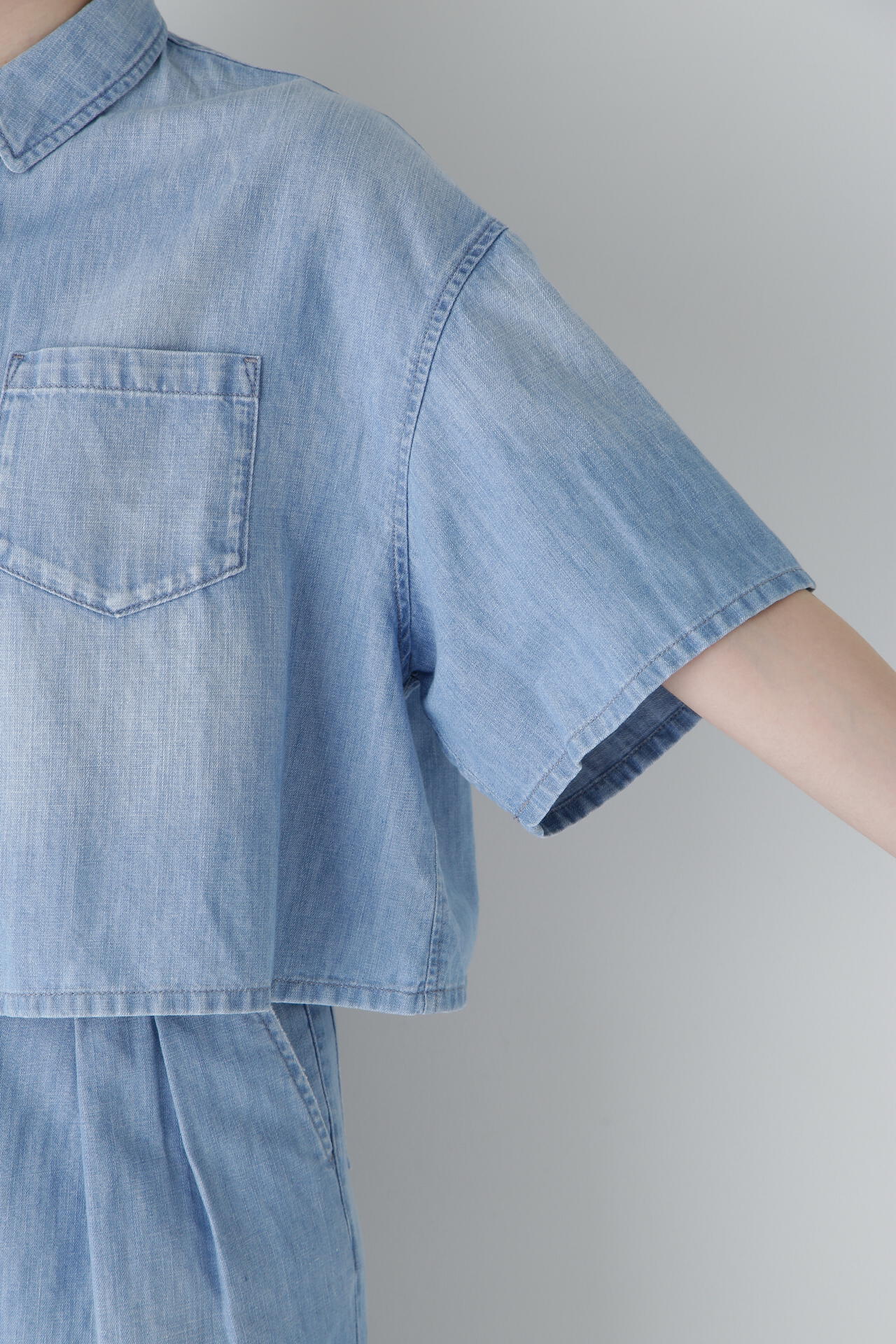 【Healthy DENIMコラボ】クロップド半袖デニムブラウス