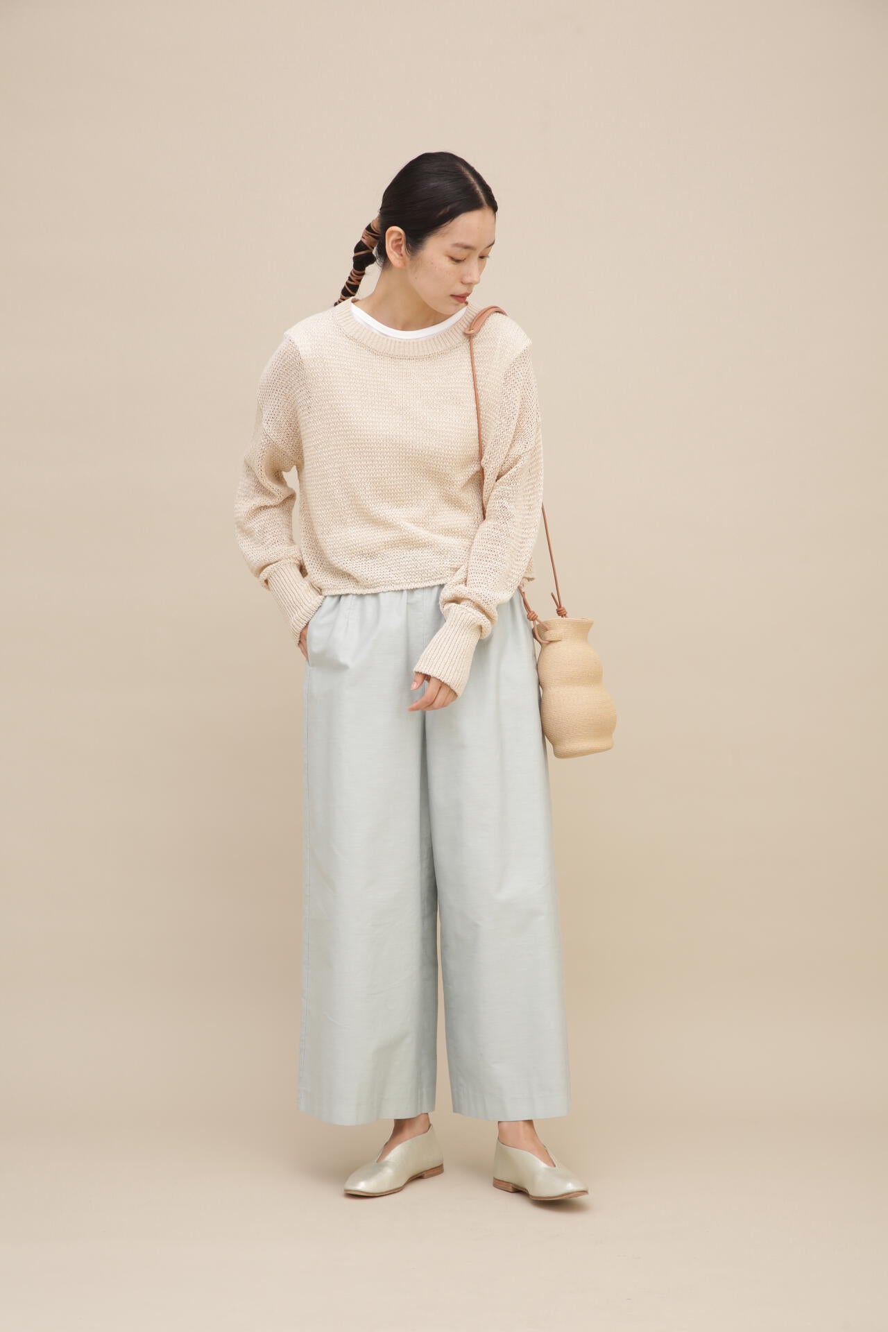製品染めバックサテンワイドパンツ