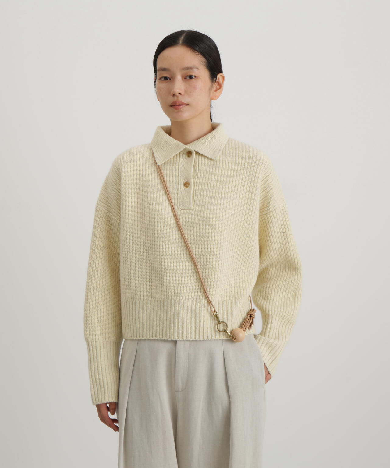 ウールＦＯＸシルク襟付きニットトップス