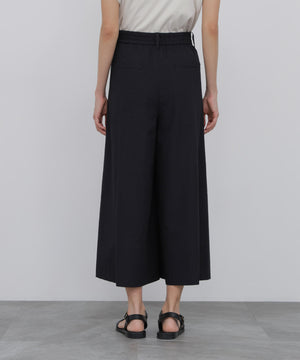 165cm/B:77cm/W:57cm/H:79cm 着用サイズ：M