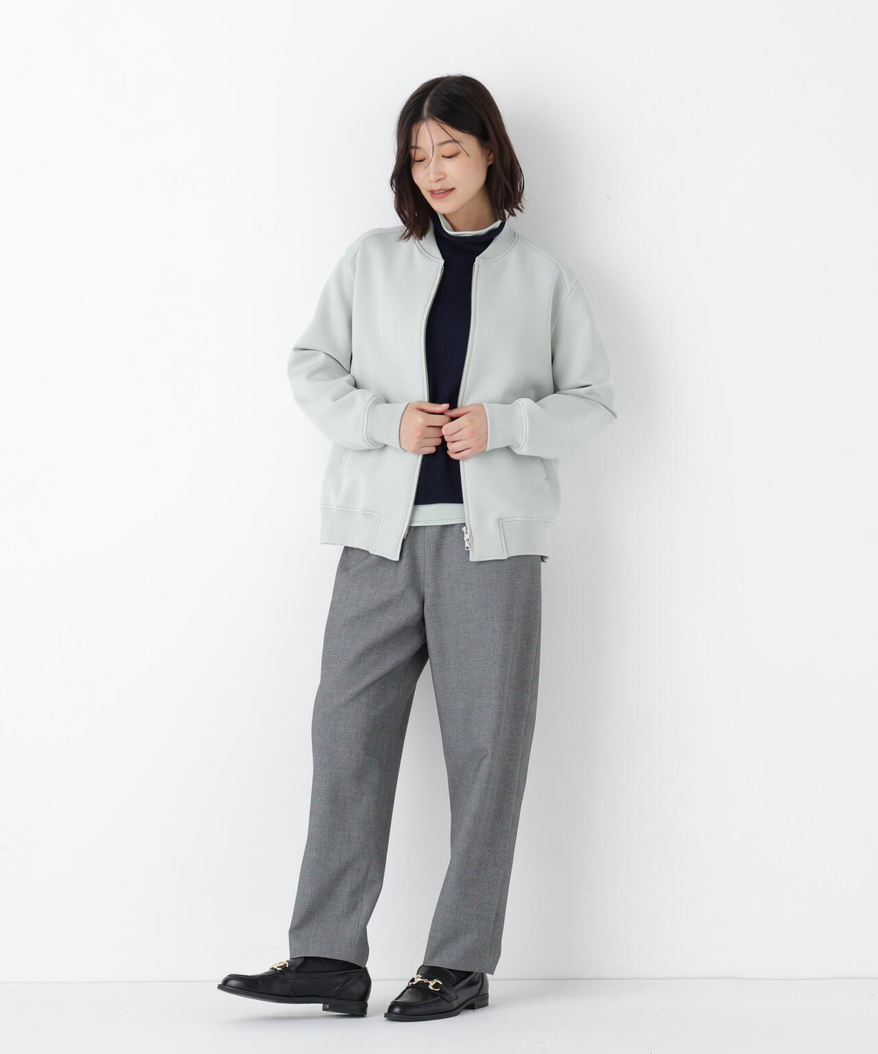 《機能性ストレッチ素材》２ｗａｙストレッチテーパードパンツ