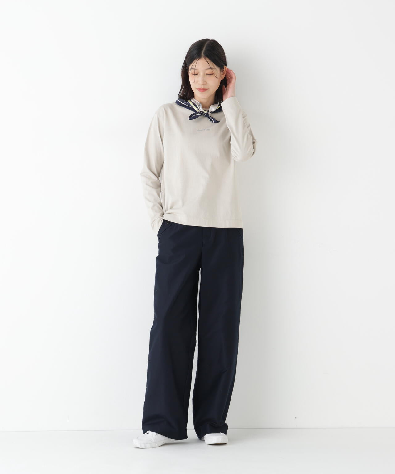 ロゴ長袖Ｔシャツ