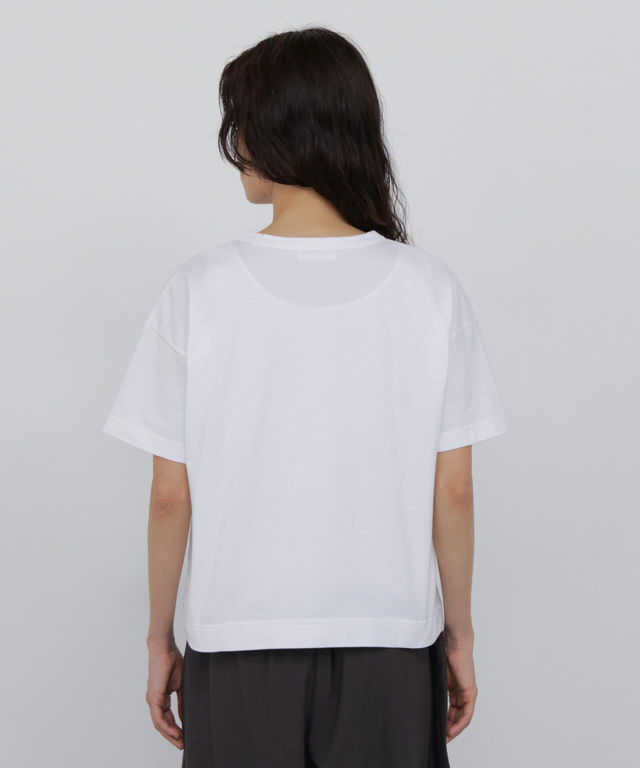 165cm/B:77cm/W:57cm/H:79cm 着用サイズ：M