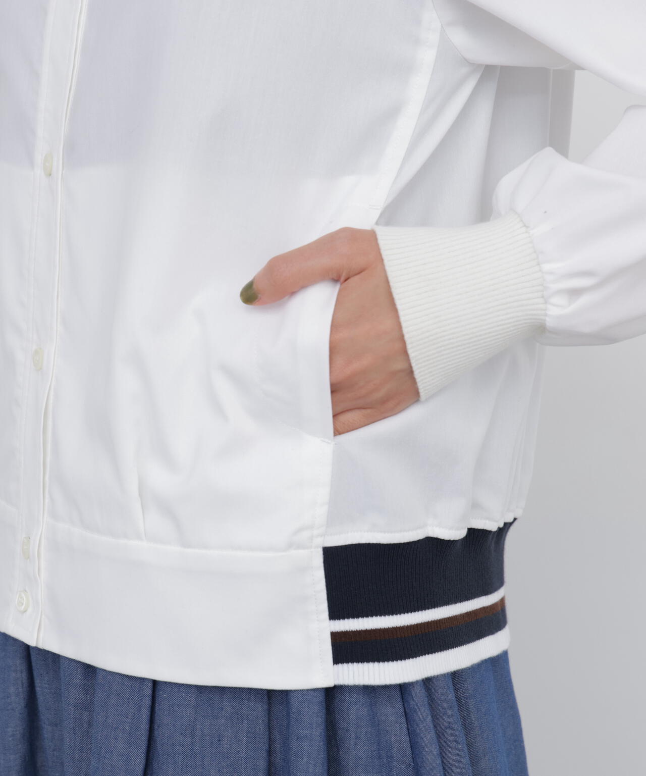 165cm/B:77cm/W:57cm/H:79cm 着用サイズ：M
