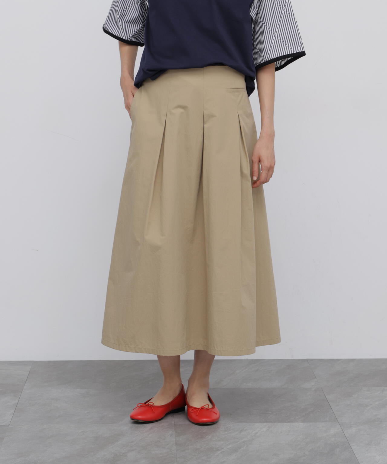 165cm/B:77cm/W:57cm/H:79cm 着用サイズ：M