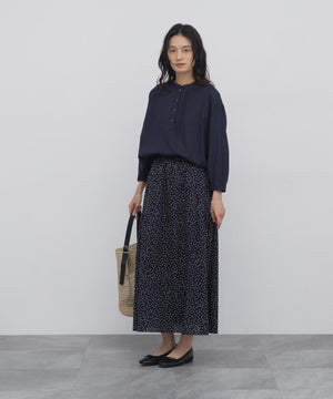 165cm/B:77cm/W:57cm/H:79cm 着用サイズ：M