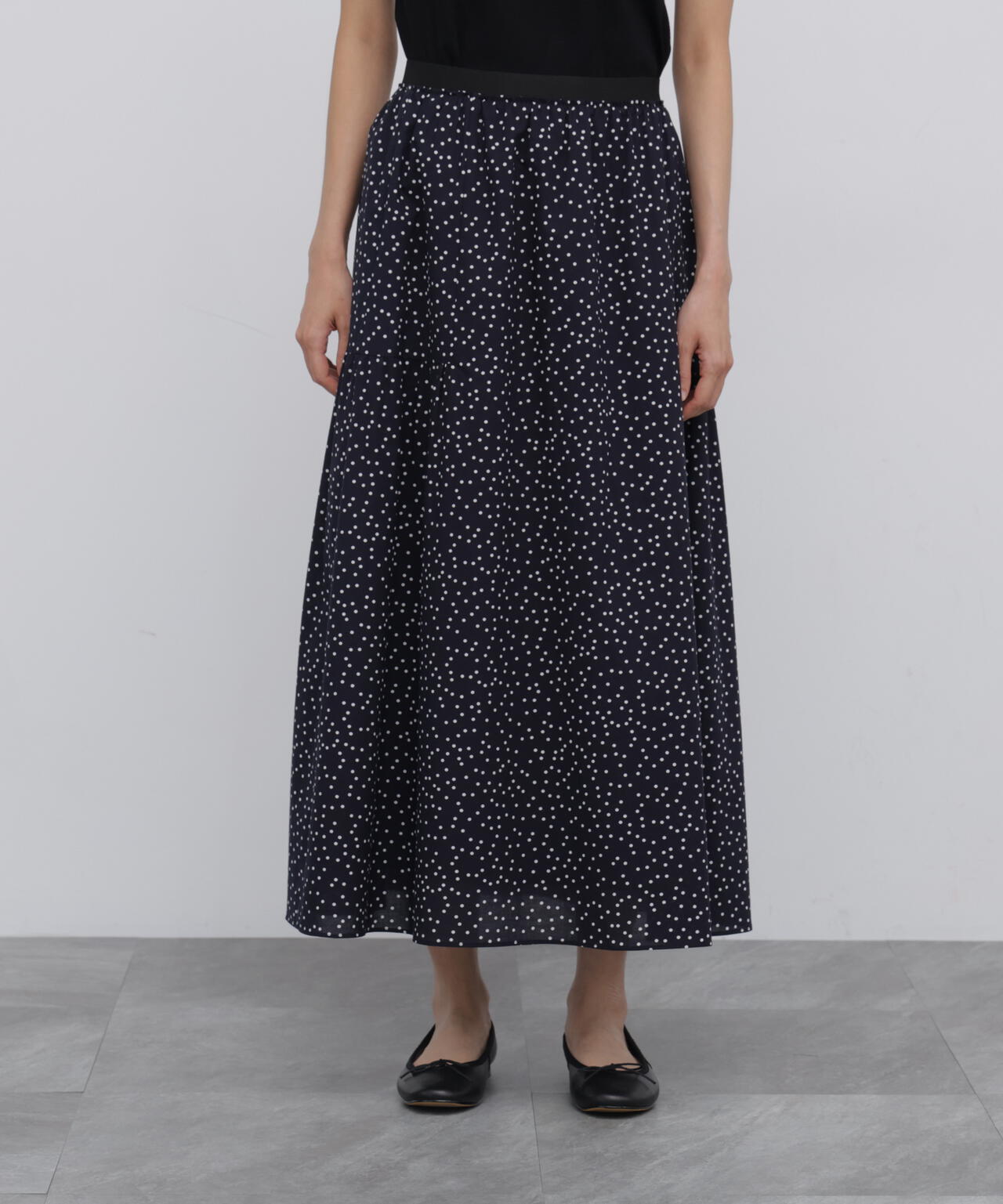 165cm/B:77cm/W:57cm/H:79cm 着用サイズ：M