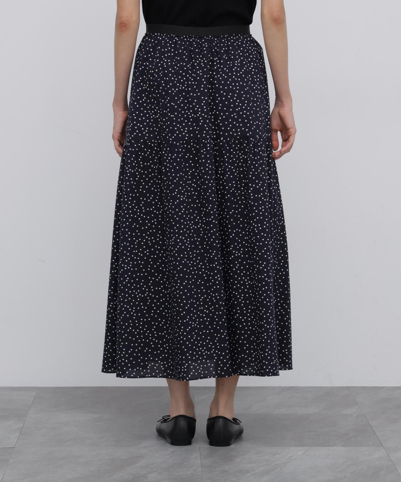 165cm/B:77cm/W:57cm/H:79cm 着用サイズ：M
