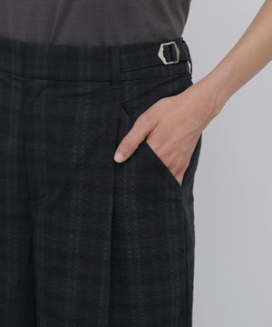 165cm/B:77cm/W:57cm/H:79cm 着用サイズ：M