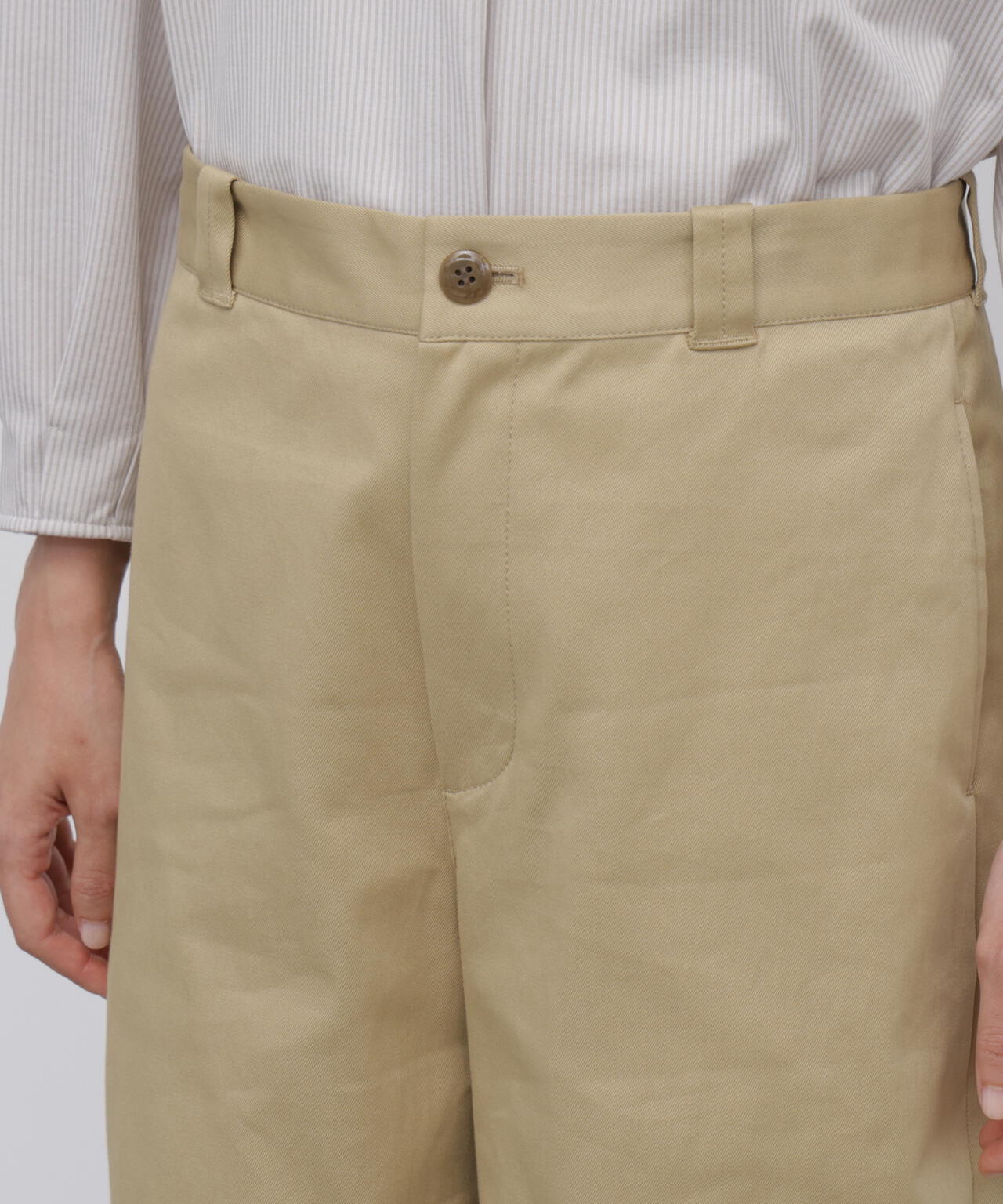 165cm/B:77cm/W:57cm/H:79cm 着用サイズ：M