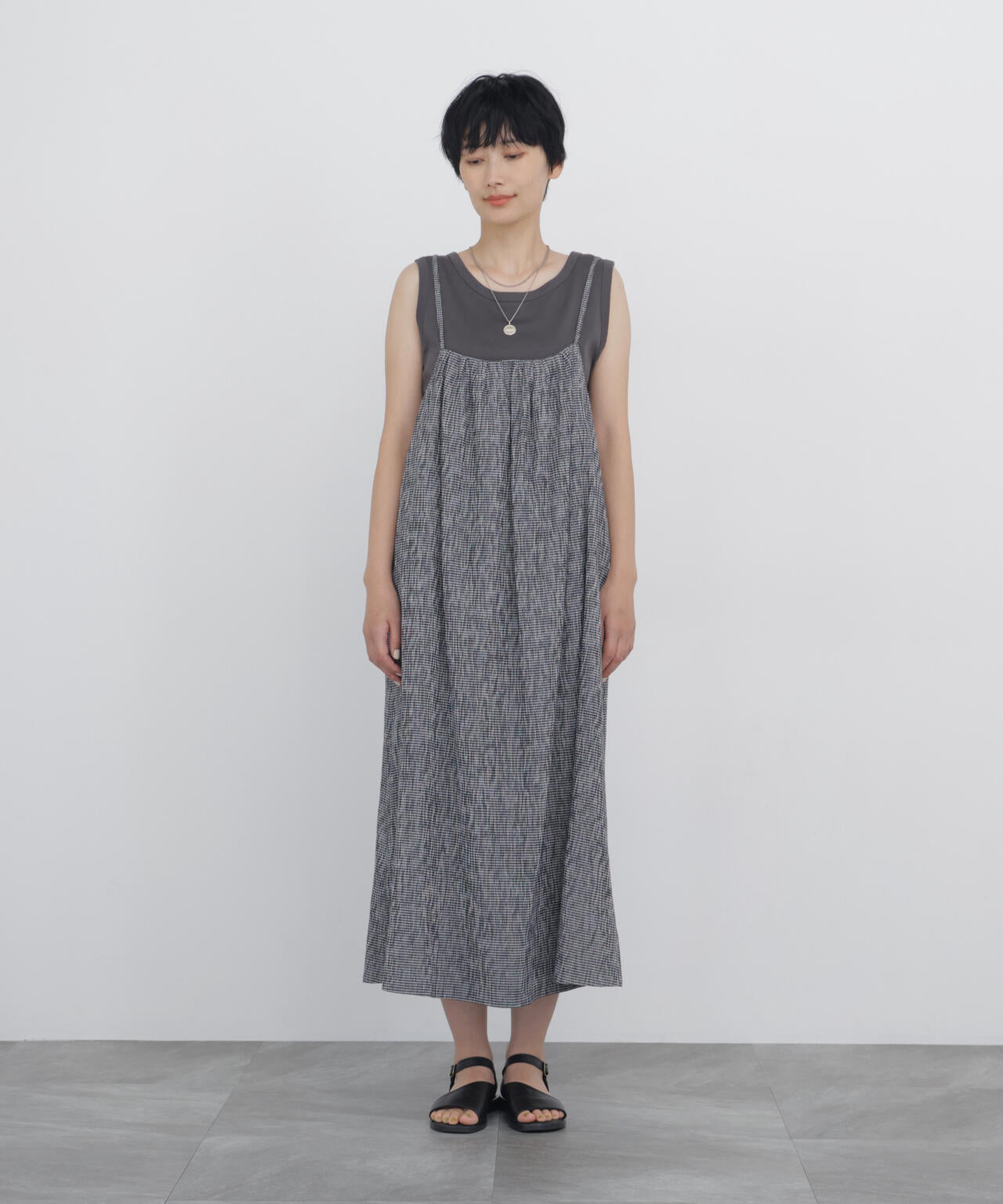 166cm　B/78　W/58　H/86 着用サイズ：M