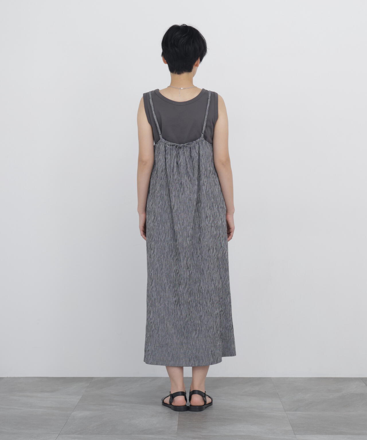 166cm　B/78　W/58　H/86 着用サイズ：M