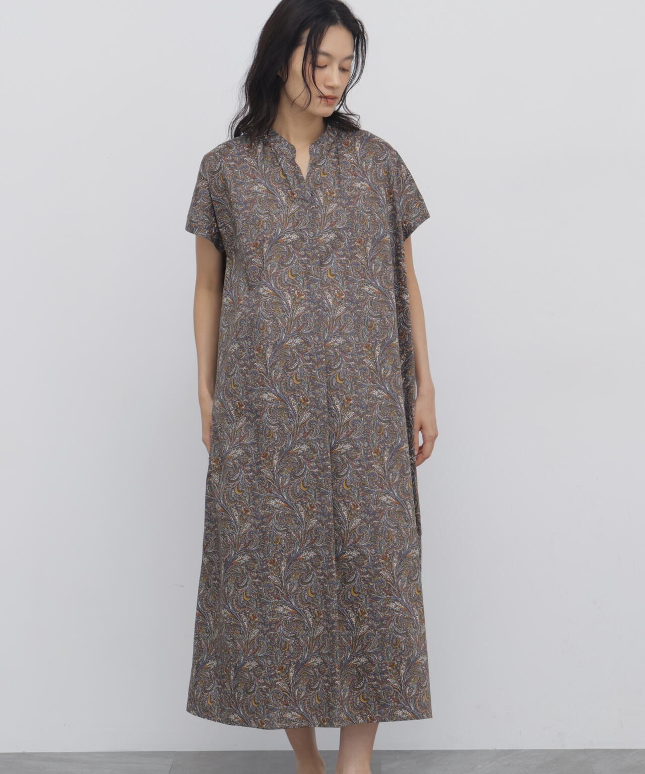 165cm/B:77cm/W:57cm/H:79cm 着用サイズ：M