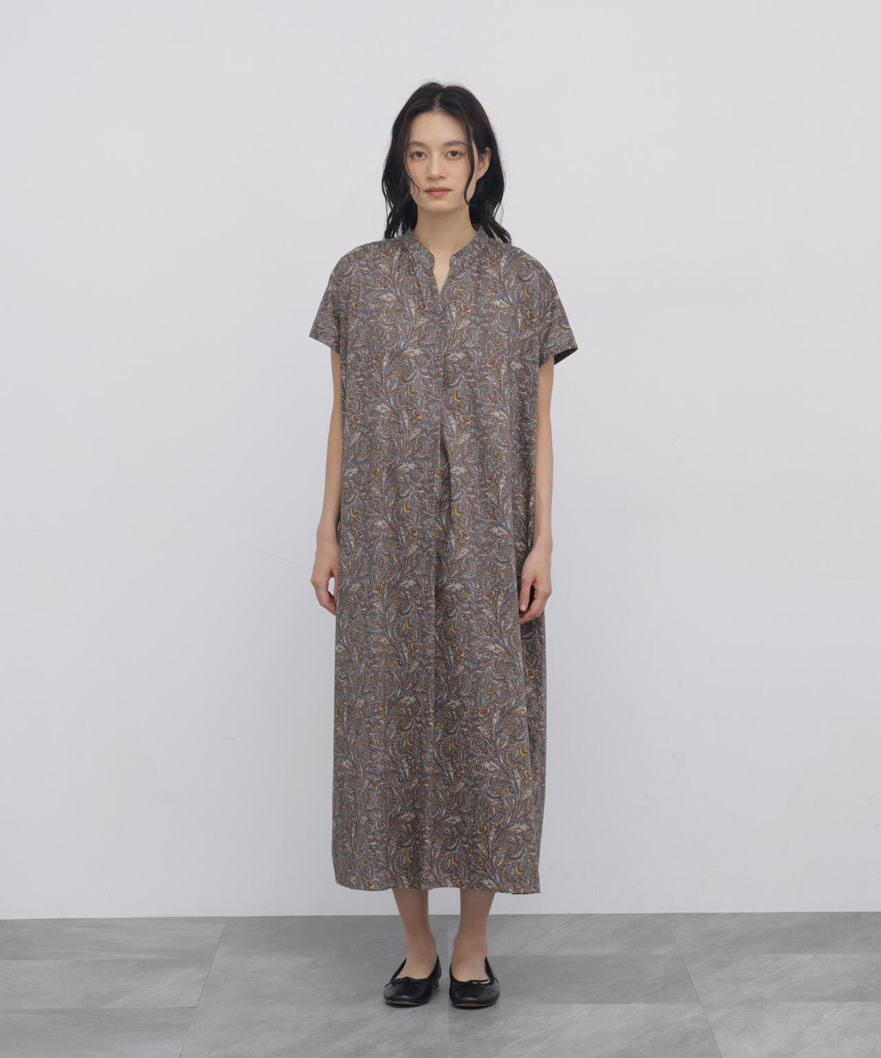 165cm/B:77cm/W:57cm/H:79cm 着用サイズ：M