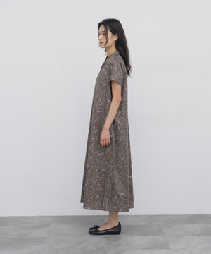 165cm/B:77cm/W:57cm/H:79cm 着用サイズ：M
