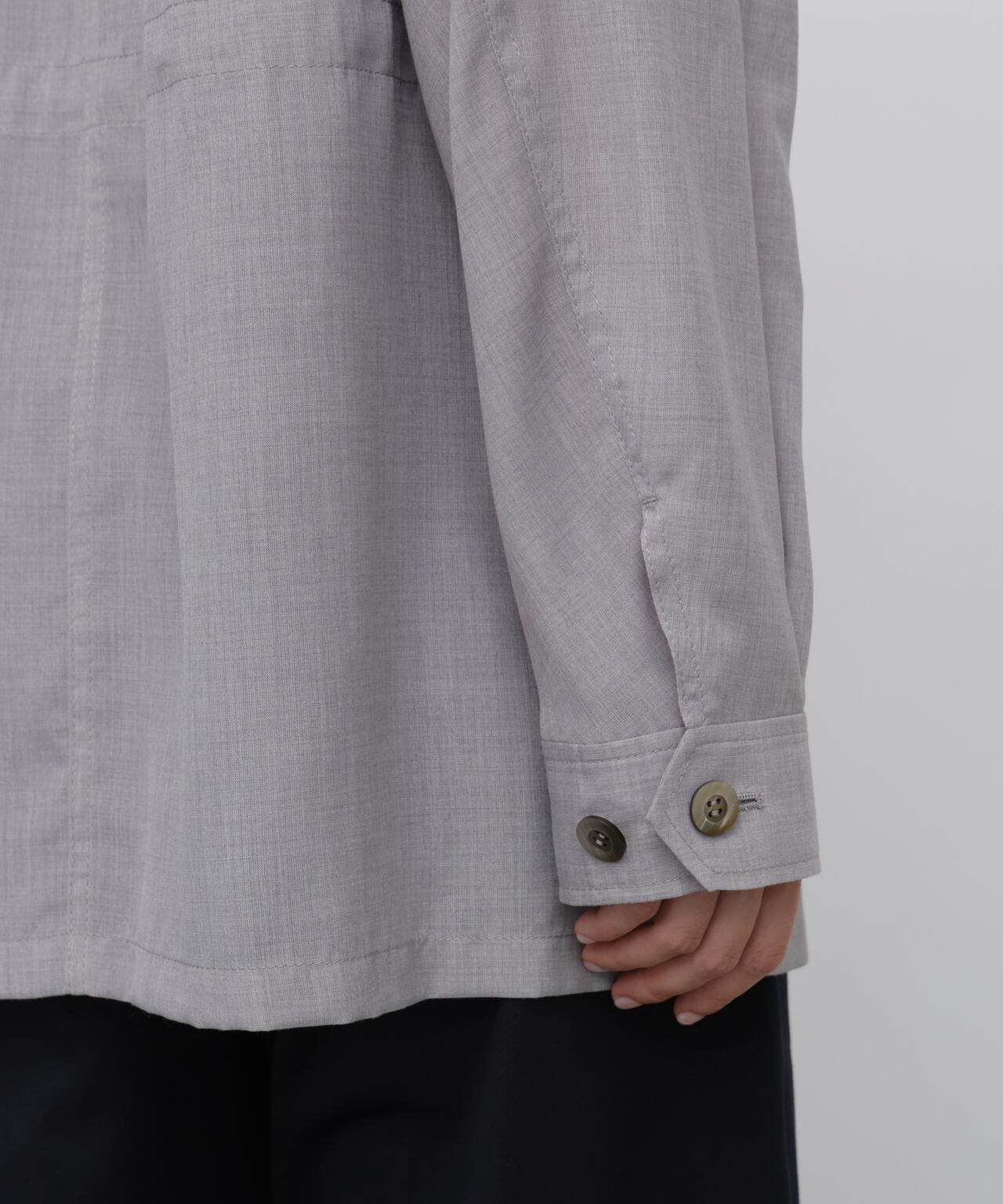 165cm/B:77cm/W:57cm/H:79cm 着用サイズ：M