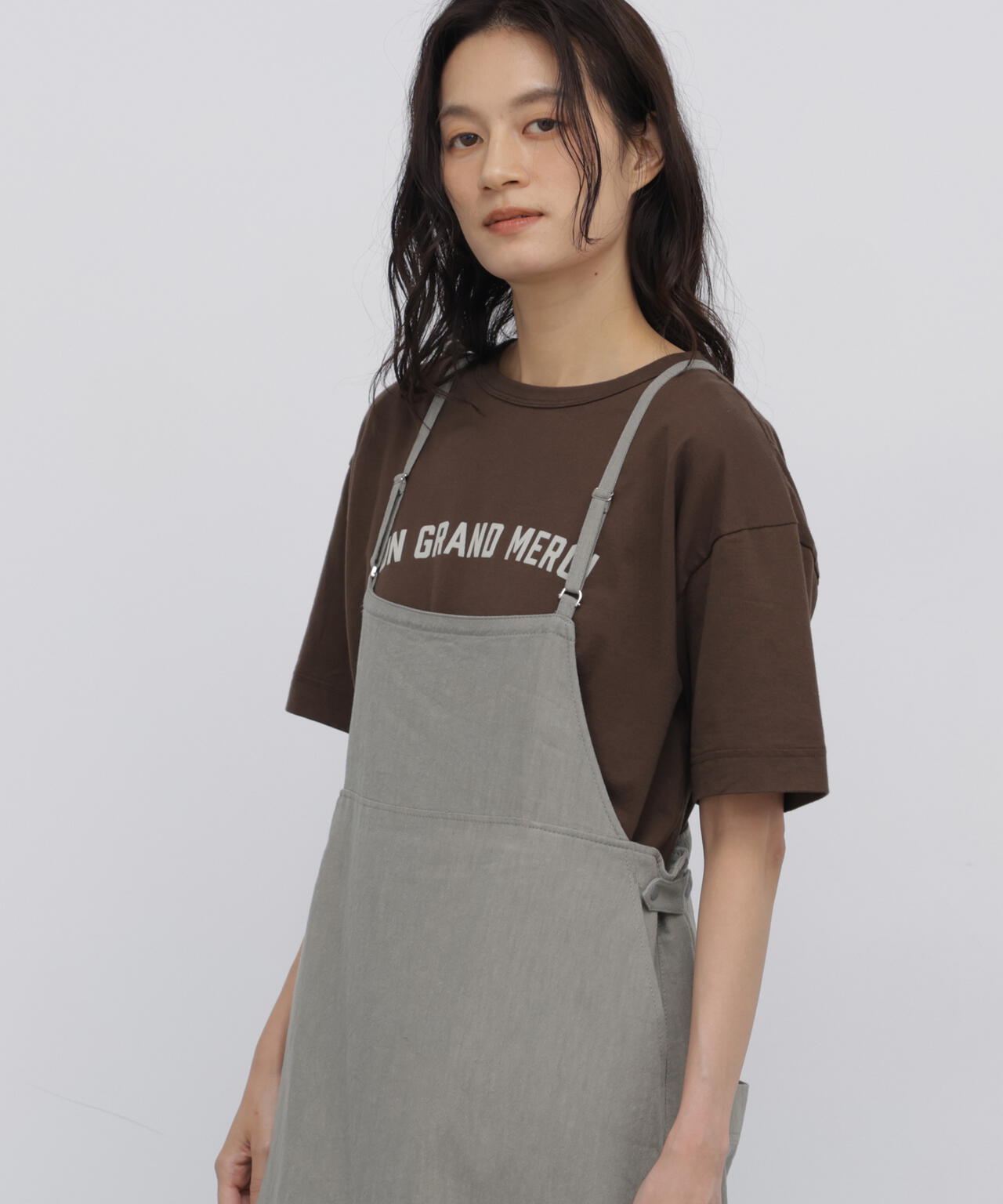 165cm/B:77cm/W:57cm/H:79cm 着用サイズ：M