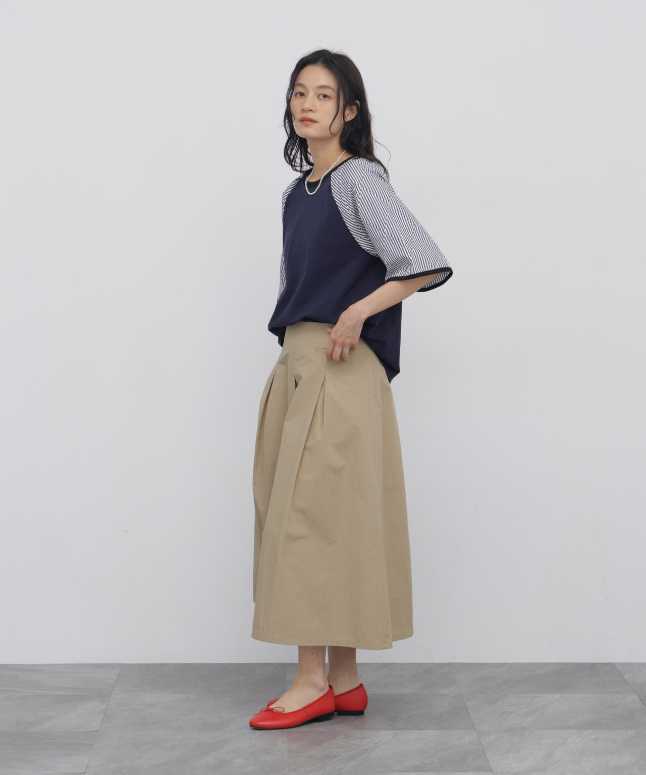 165cm/B:77cm/W:57cm/H:79cm 着用サイズ：M