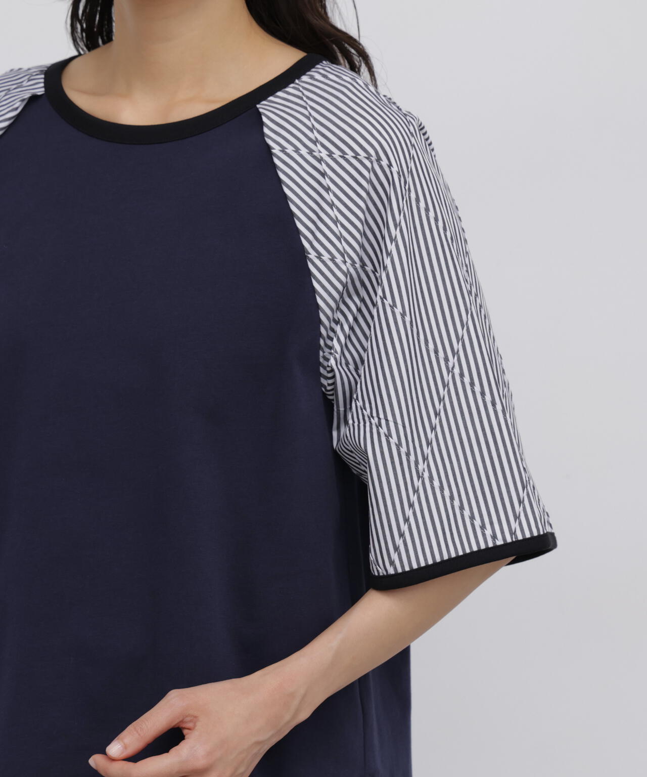 165cm/B:77cm/W:57cm/H:79cm 着用サイズ：M