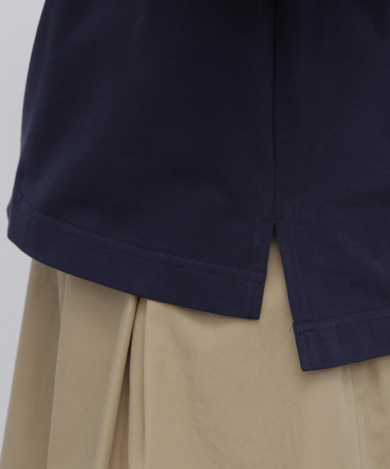 165cm/B:77cm/W:57cm/H:79cm 着用サイズ：M