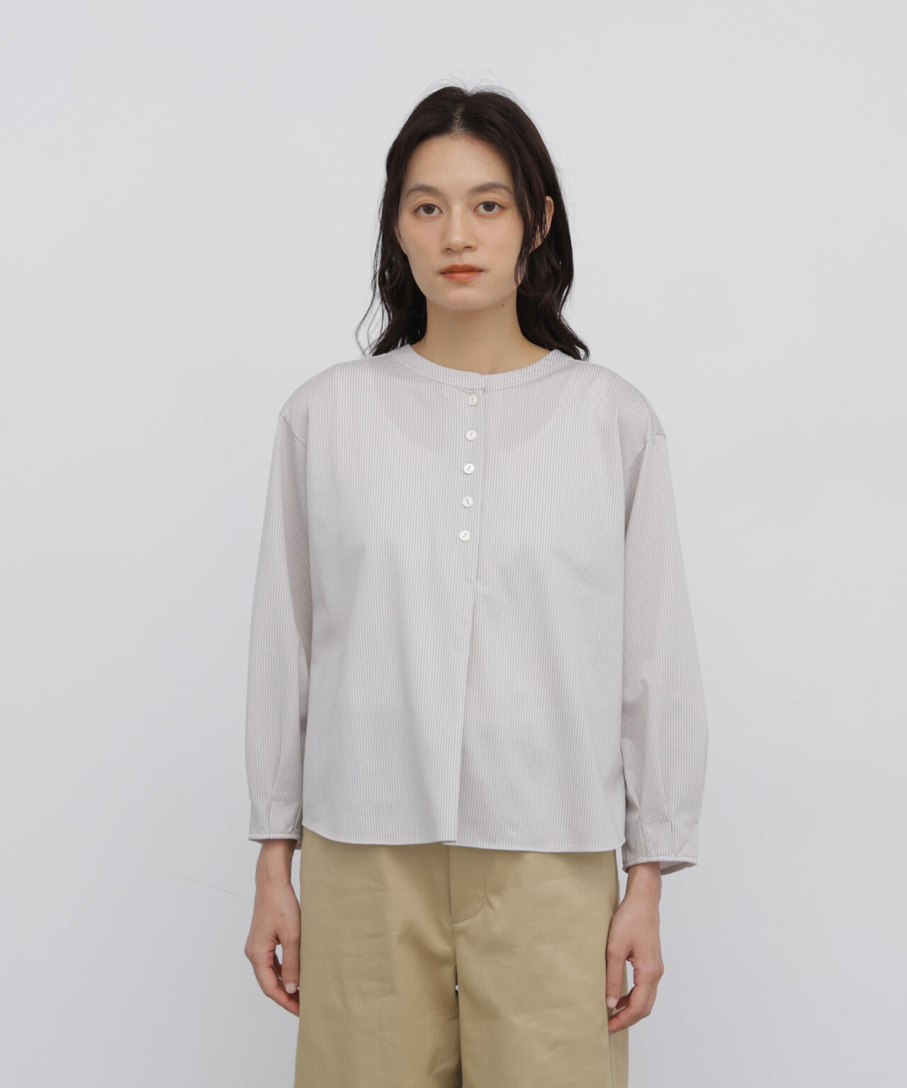 165cm/B:77cm/W:57cm/H:79cm 着用サイズ：M