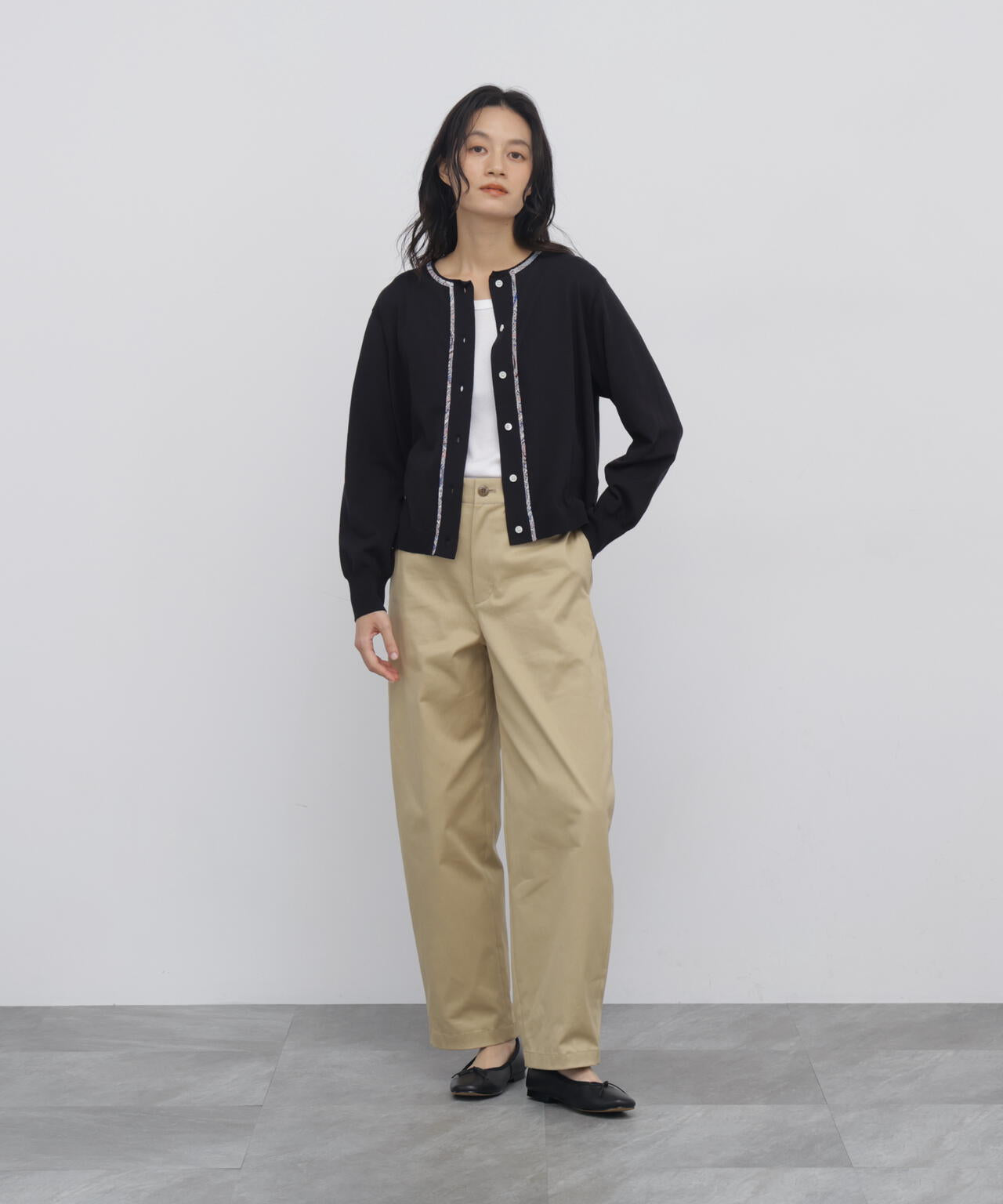 165cm/B:77cm/W:57cm/H:79cm 着用サイズ：M