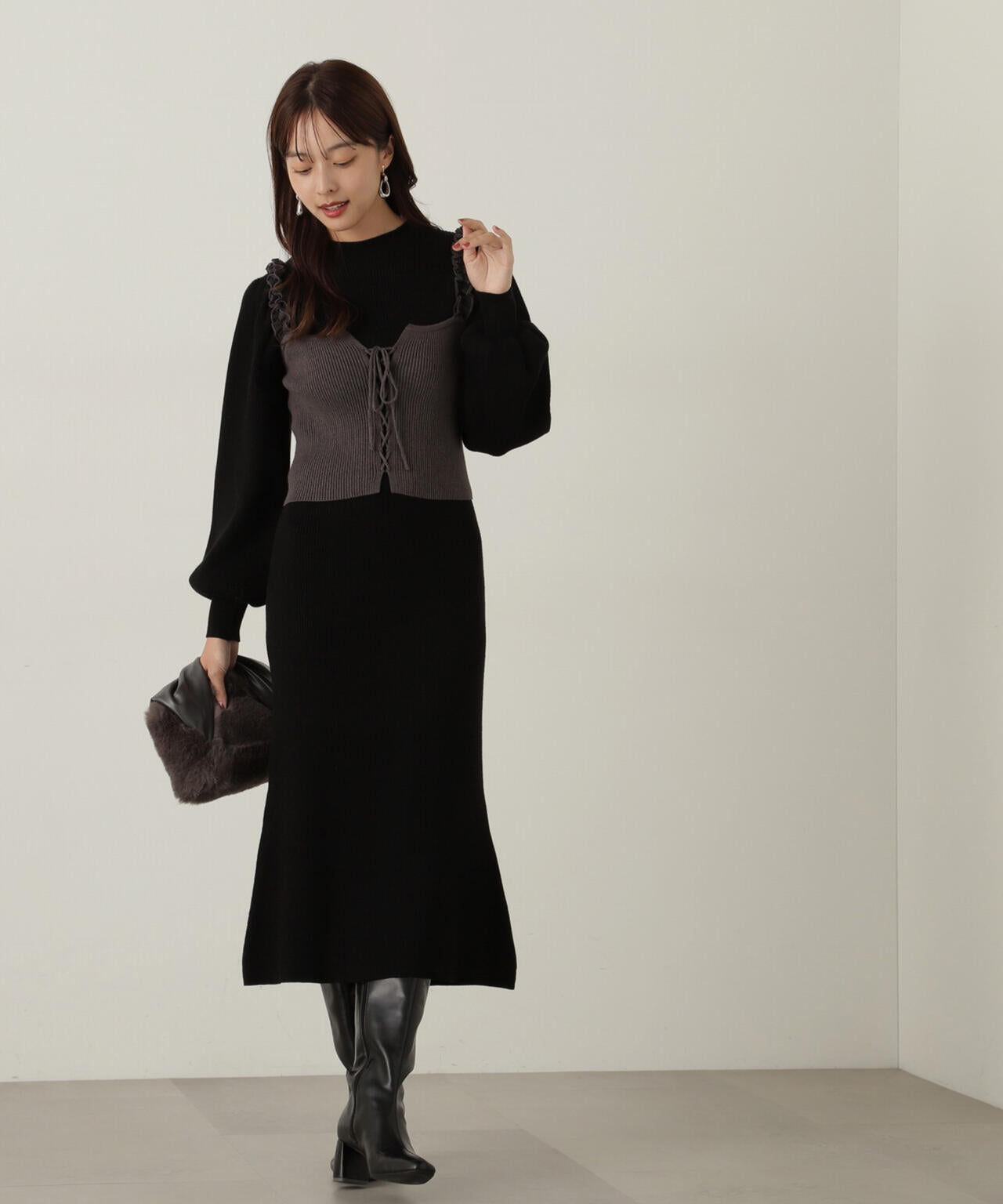 《EDIT COLOGNE》フリルニットビスチェセットアップ　WEB限定