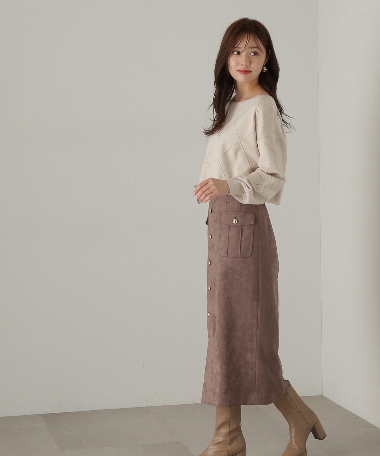 ダイヤ柄ショート丈ニット