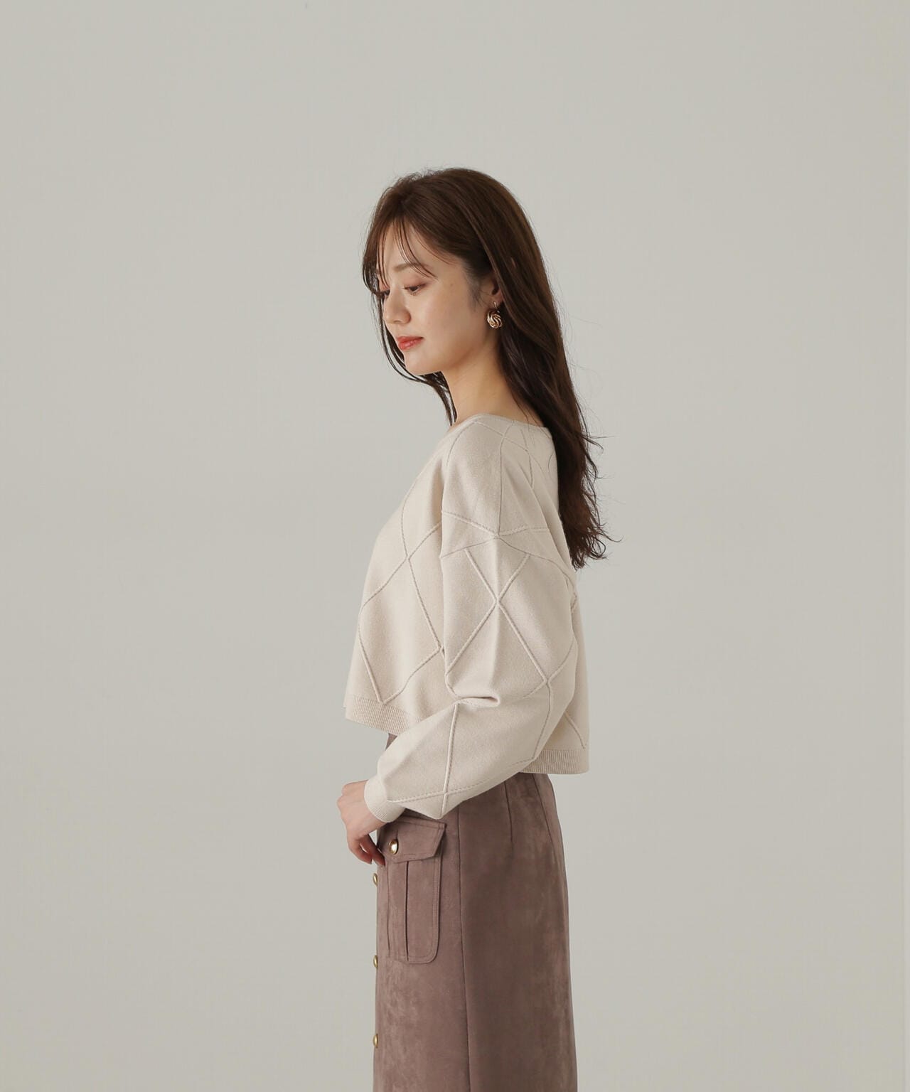 ダイヤ柄ショート丈ニット