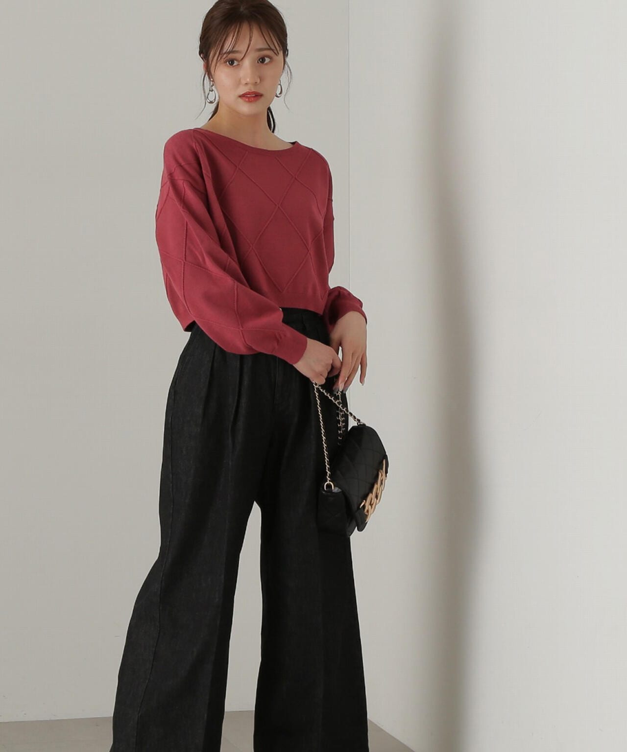 ダイヤ柄ショート丈ニット