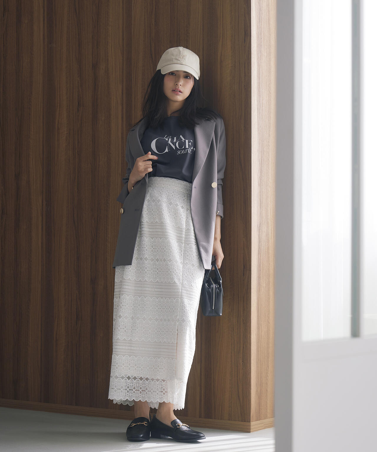 ロゴTシャツ