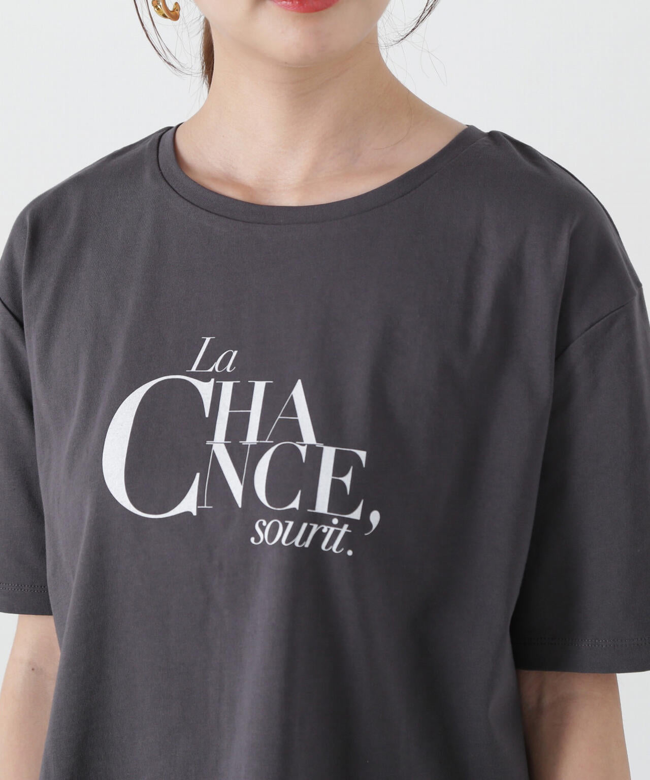 ロゴTシャツ