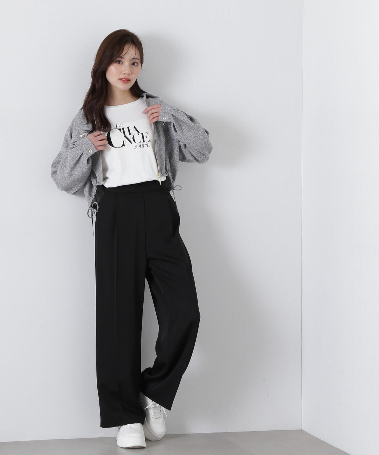 ロゴTシャツ