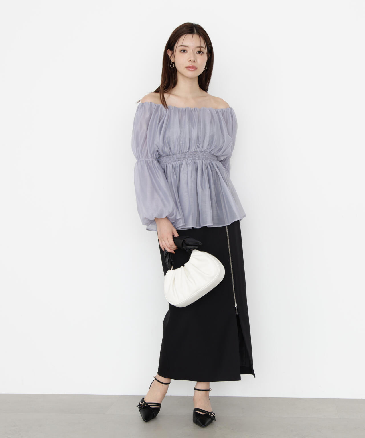 【松川星さん着用】＜ウォッシャブル＞バルーンスリーブオフショルブラウス【ピンク：WEB・一部店舗限定】