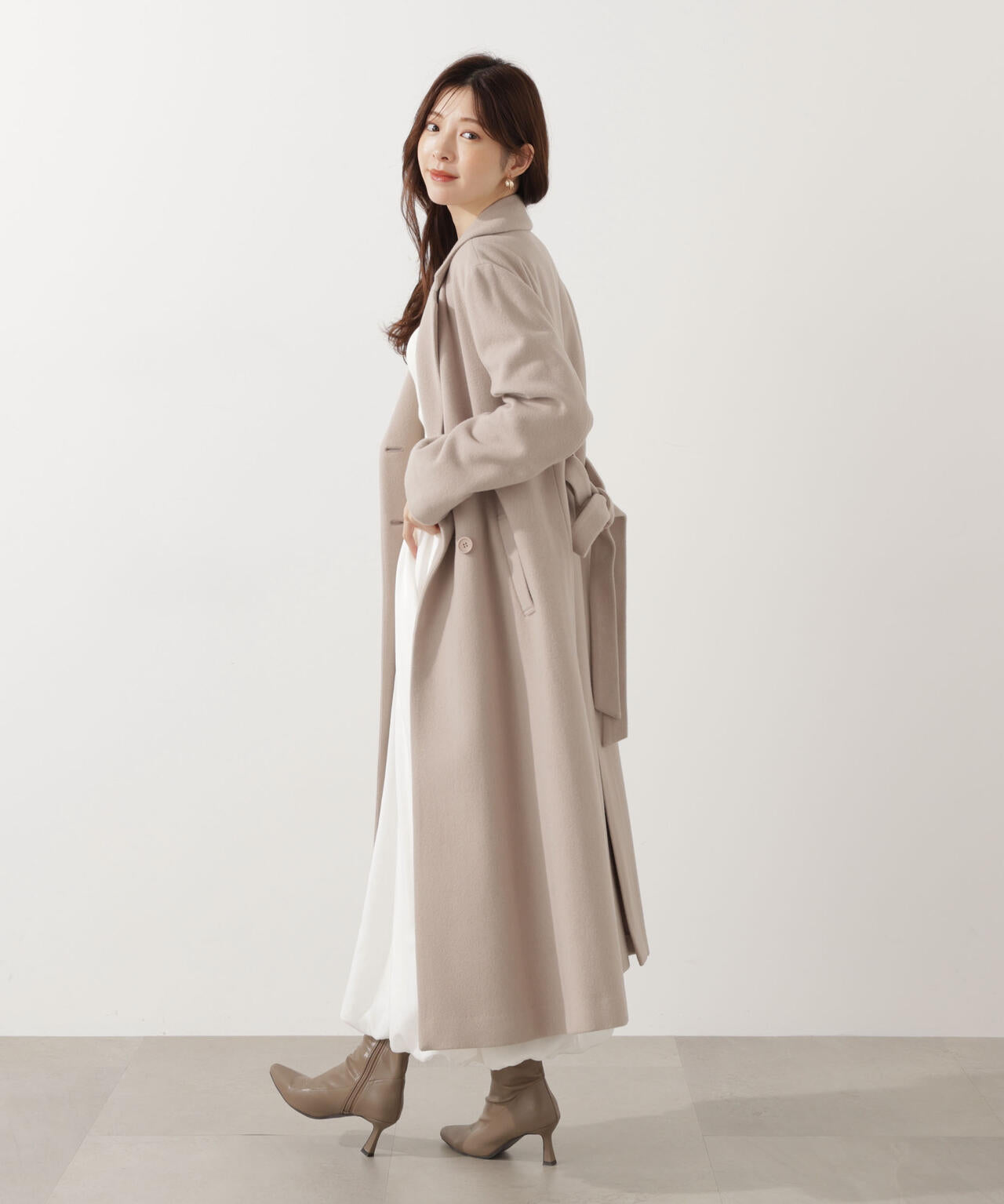 【青島心さん着用】ベルテッドレディーコート