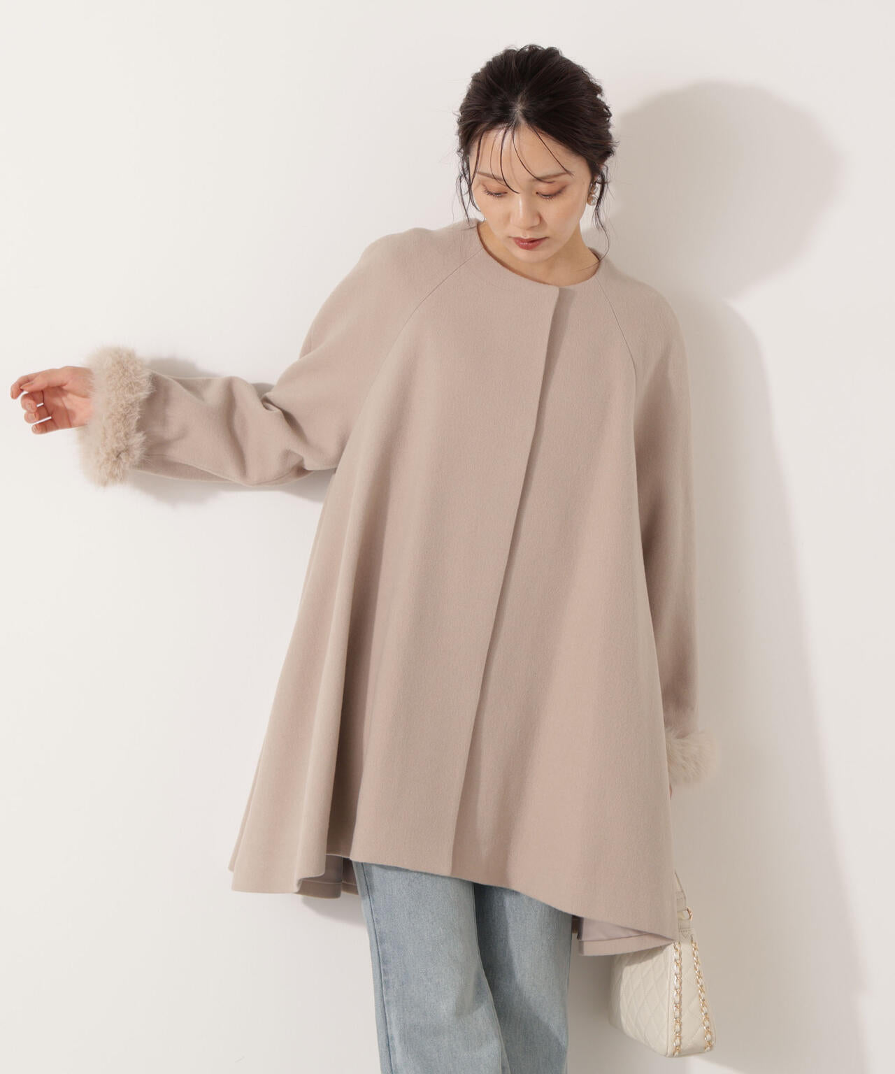 【加藤栞さん着用】イレヘムミドル丈コート