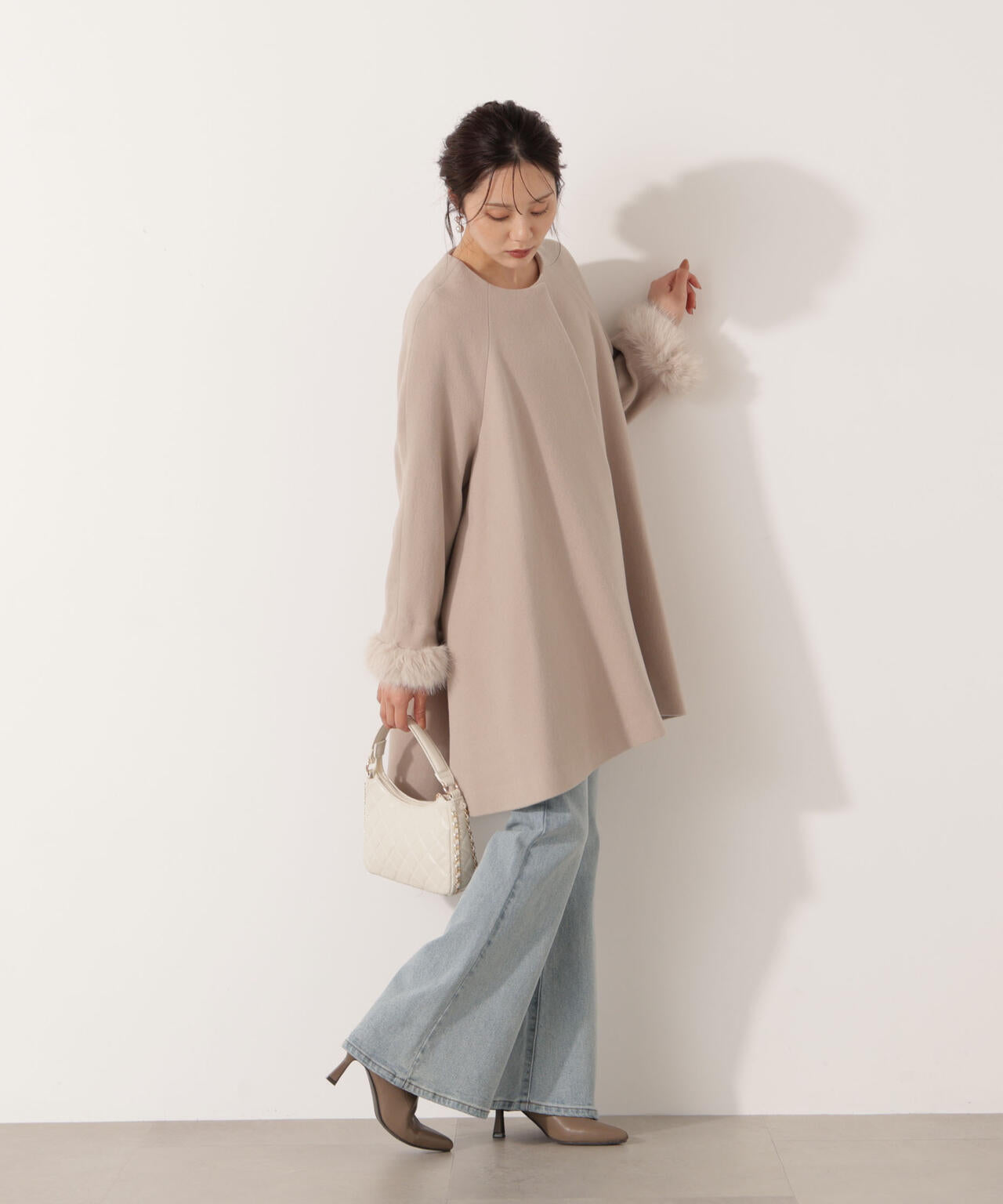 【加藤栞さん着用】イレヘムミドル丈コート