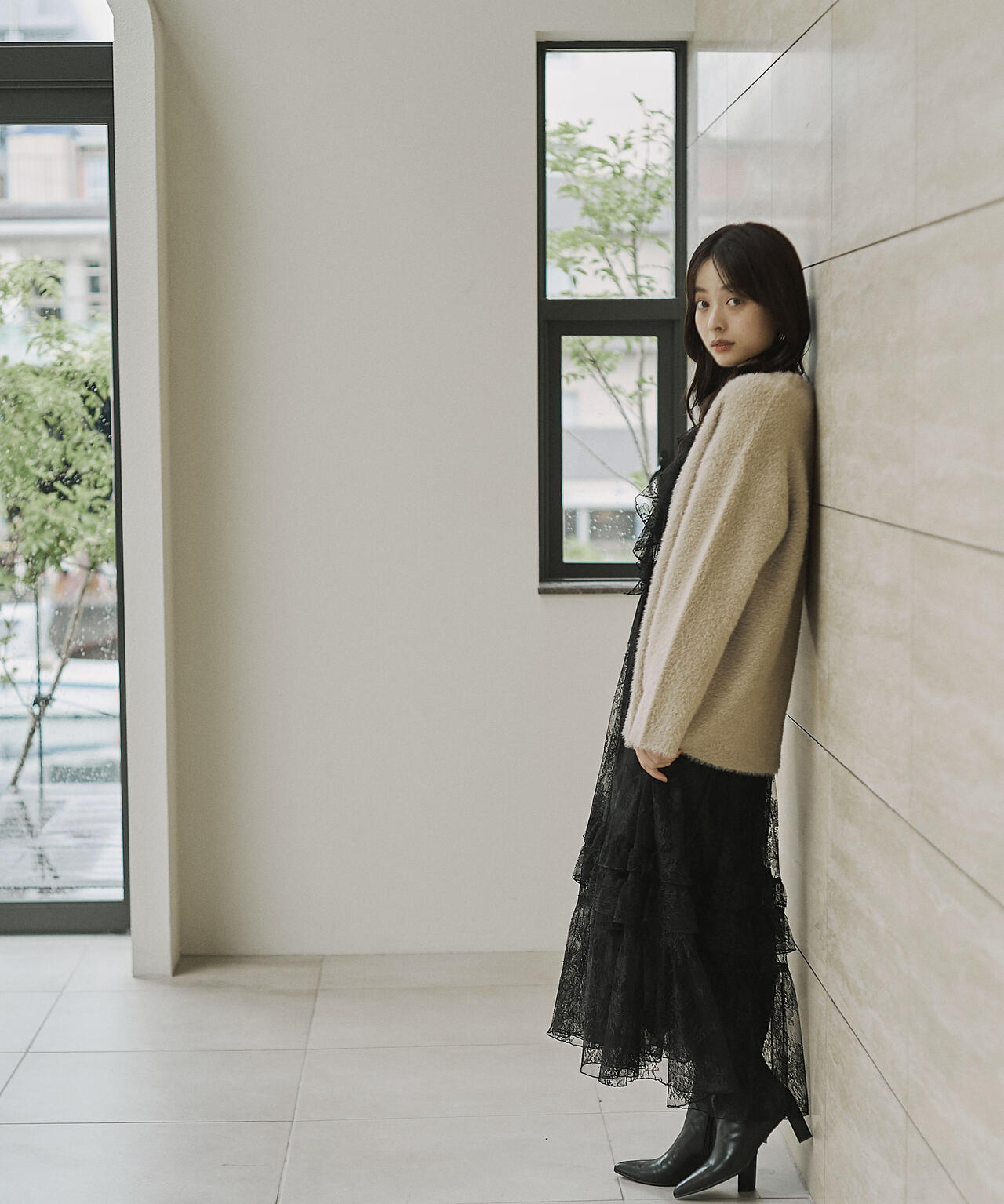 【青島心さん着用】フェザージャコット【アイボリー：WEB限定】