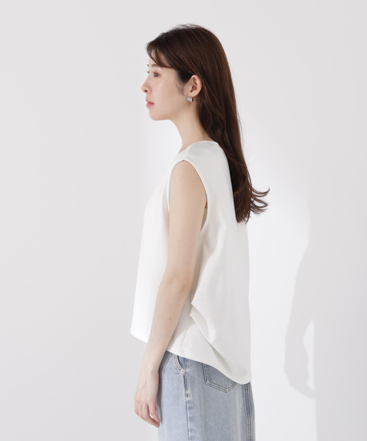 ＜ウォッシャブル＞Vネックフォルムカットソー