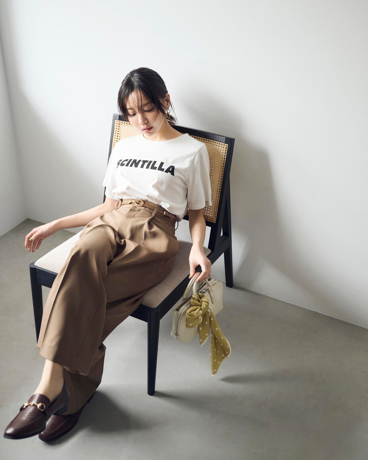 ＜ウォッシャブル＞ゴシックロゴTシャツ
