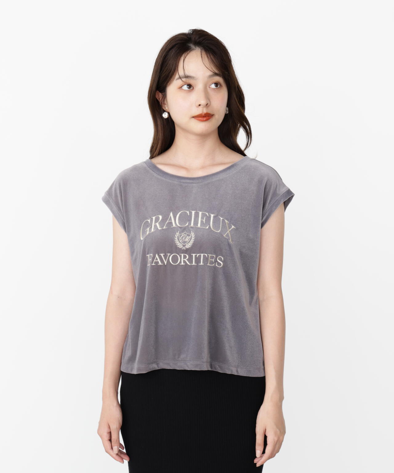 ＜ハンドウォッシャブル＞シアーベロア刺繍Tシャツ